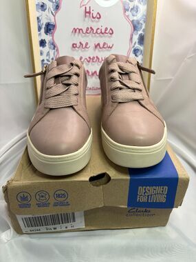 Clarks Mykah Joy Leather Sneaker Women 9.5 Wide Mauve Zip Comfort Shoe New